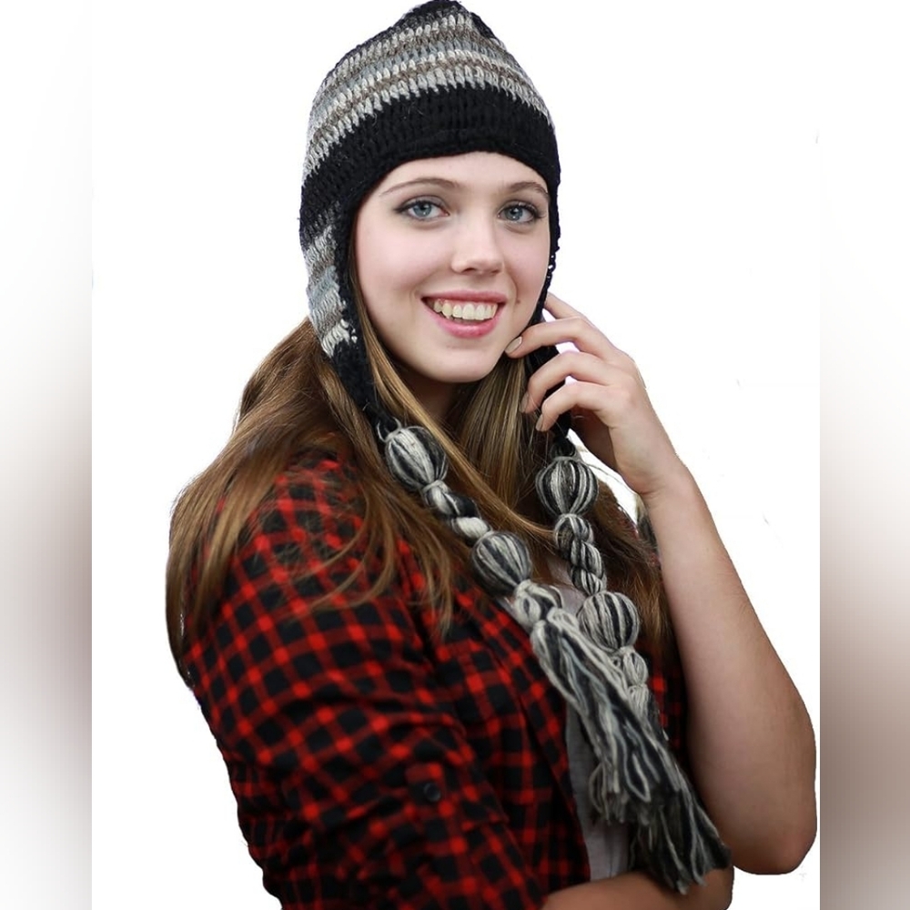 Cheveux Nepal Handmade Ear Flaps Wool Fleece Lined Winter Hat New with Tags